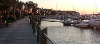 3 bed/3 bath Inlet Cove cottage, ON KIAWAH! community pool, short walk to beach