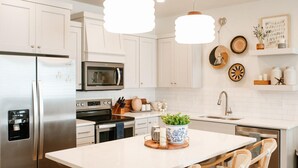 Maison mitoyenne, 4 chambres | Cuisine privée