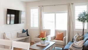 Townhome, 3 Bedrooms | Living room - The Retreat by Freedom Vacation Rentals (Washington)