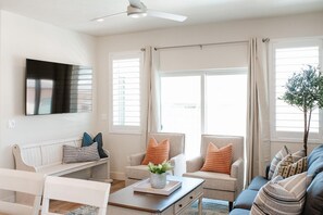 Townhome, 3 Bedrooms | Living room
