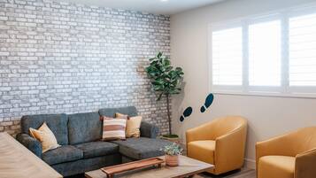 Townhome, 4 Bedrooms | Living room