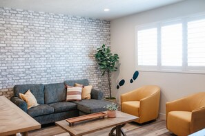 Townhome, 4 Bedrooms | Living room - Game Getaway by Freedom Vacation Rentals (Washington)