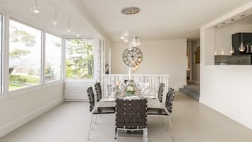 Casa rural | Cuina privada | Frigorífic, rentaplats, bullidora elèctrica i torradora