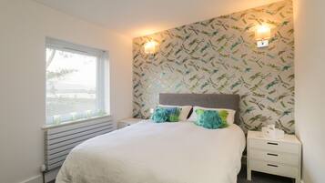 4 habitaciones, decoración personalizada y muebles diferentes