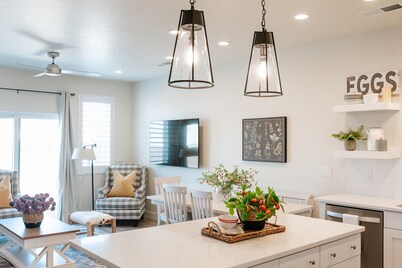 Magnolia by Freedom Vacation Rentals