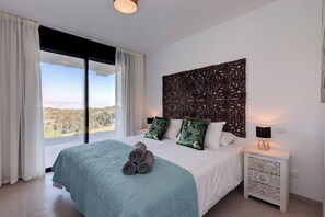 2 soverom, strykejern/-brett, wi-fi (inkludert) og sengetøy