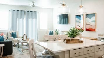 Townhome, 4 Bedrooms | Living room