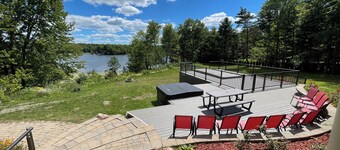 Cozy cottage home close to nature includes game room, fitness equip, & Hot Tub.