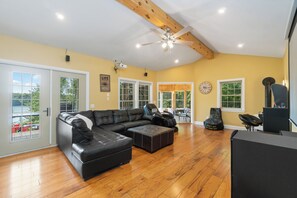 Smart TV, fireplace, video games, DVD player