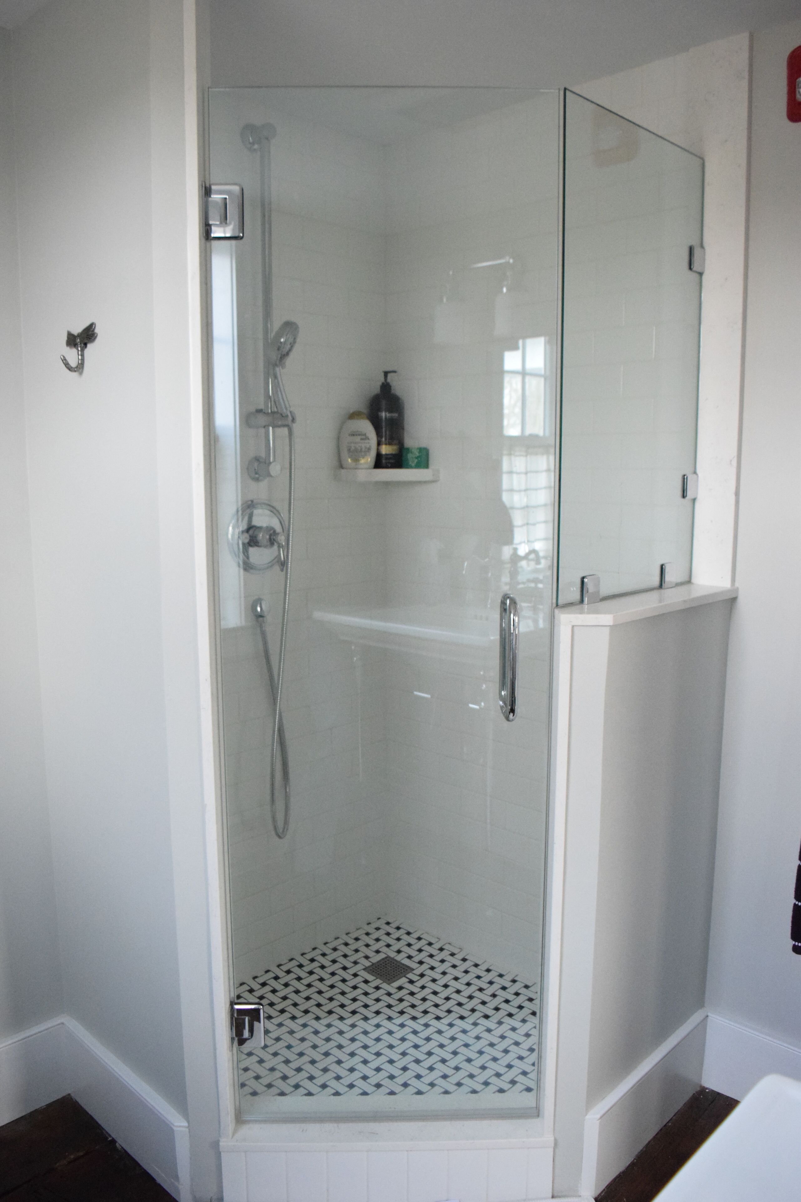 Private Room at Dragonfly Inn