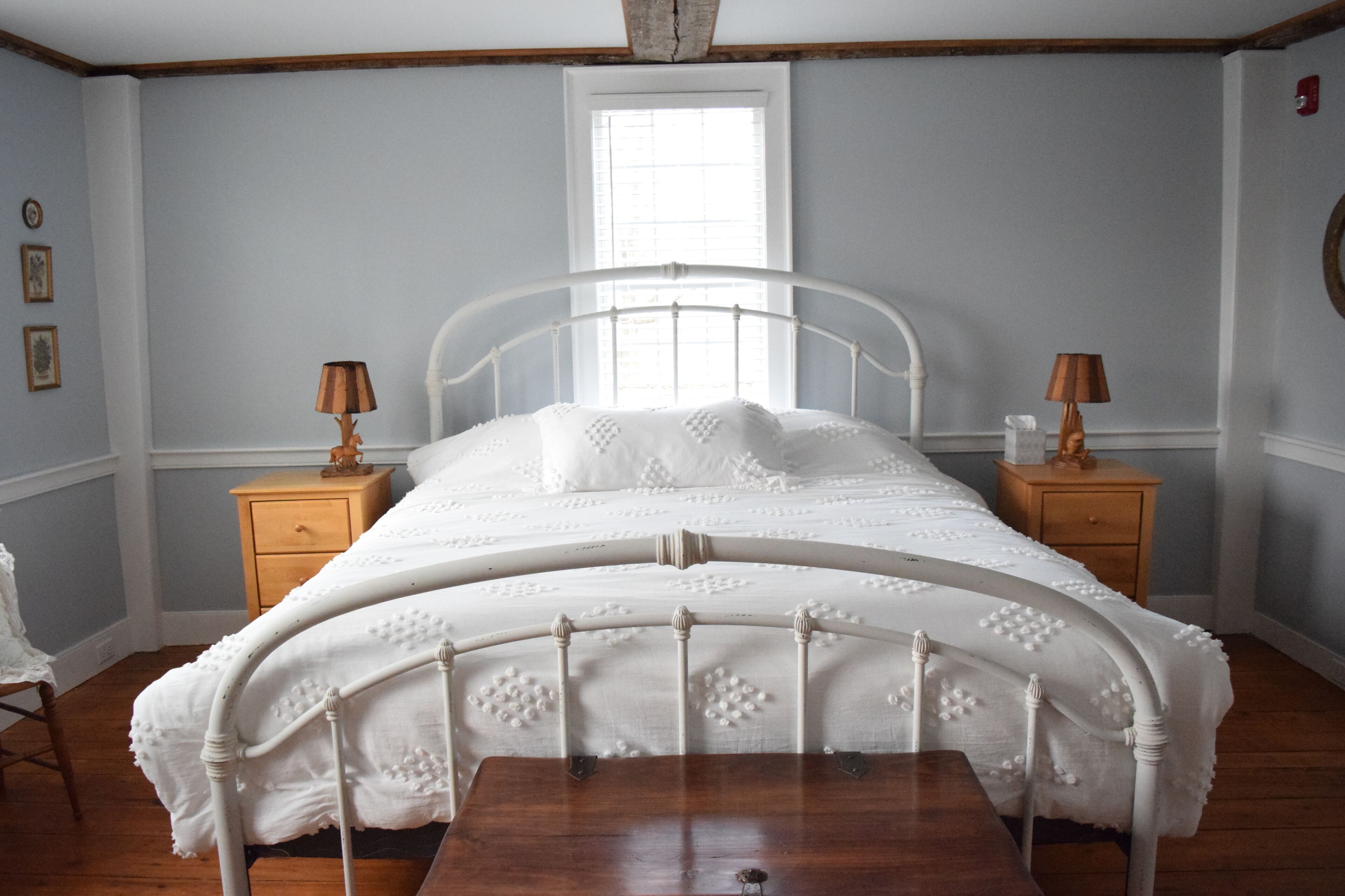 Private Room at Dragonfly Inn