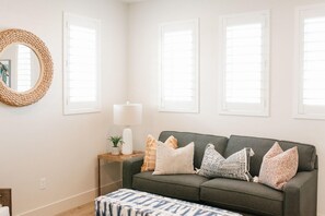Townhome, 3 Bedrooms | Living room - Happy Hawaiian by Freedom Vacation Rentals (Washington)