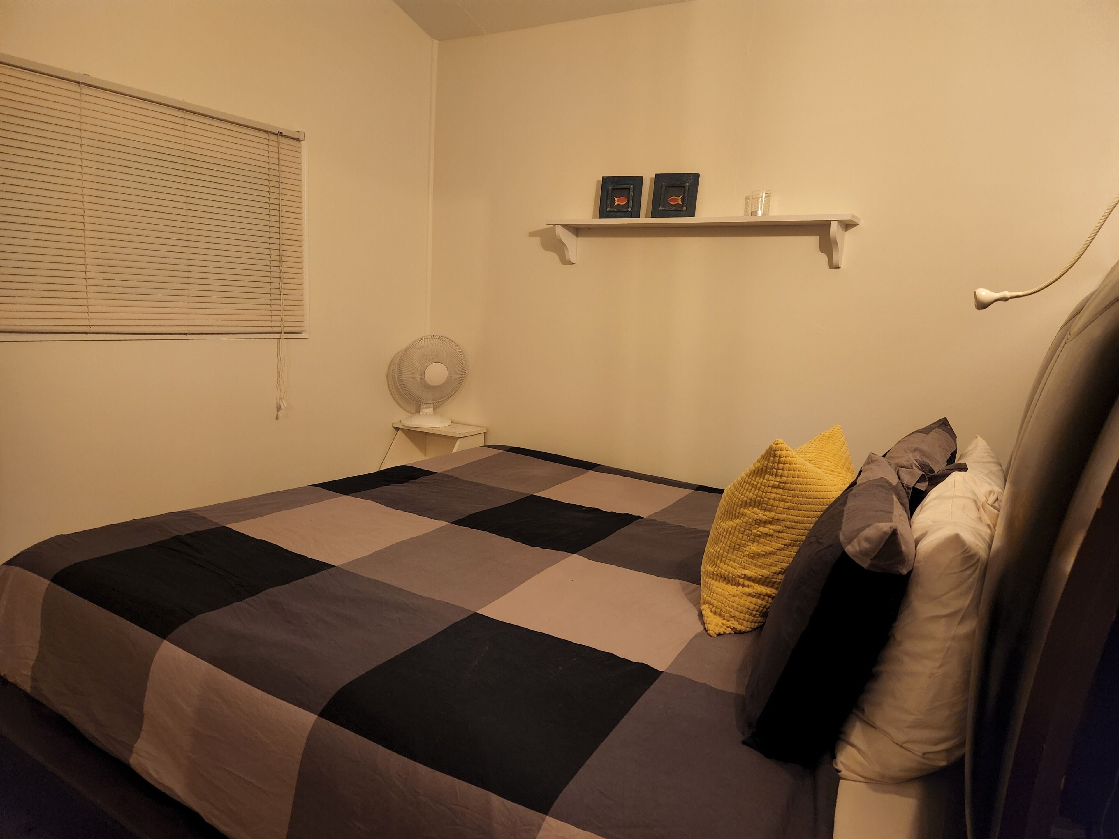 Relax in this entire charming Cottage in Wpg Beach