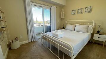 2 bedrooms, desk, iron/ironing board, travel crib