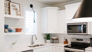 Unclassified image, 2 of 51, button - The Monroe by Freedom Vacation Rentals (Washington)