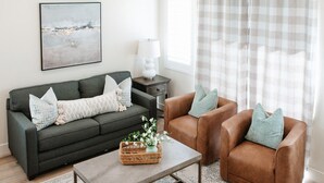 Unclassified image, 3 of 51, button - The Monroe by Freedom Vacation Rentals (Washington)