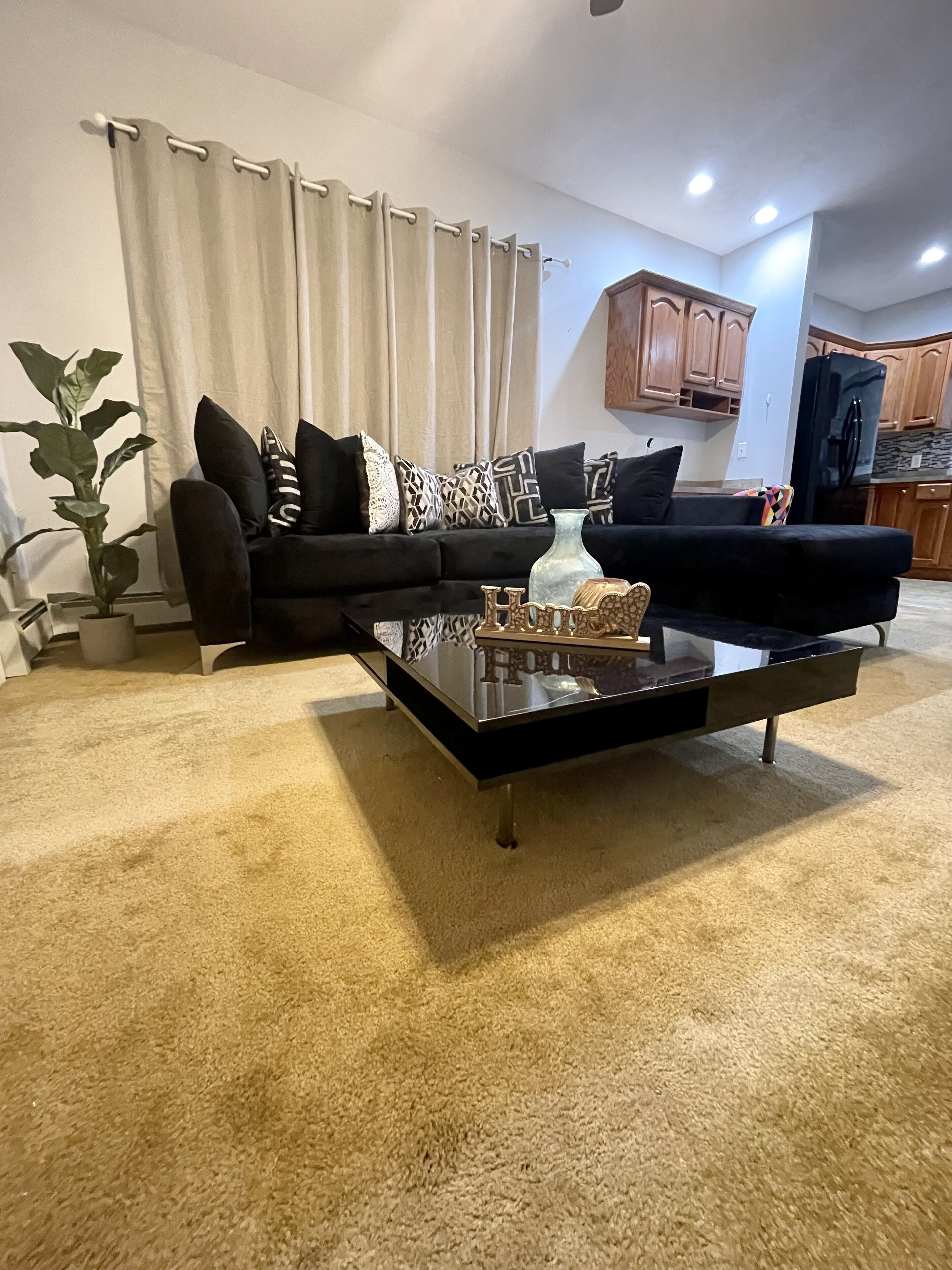 VERY LUXURIOUS QUIET AND PEACEFUL APARTMENT ..PRIVATE ENTRANCE