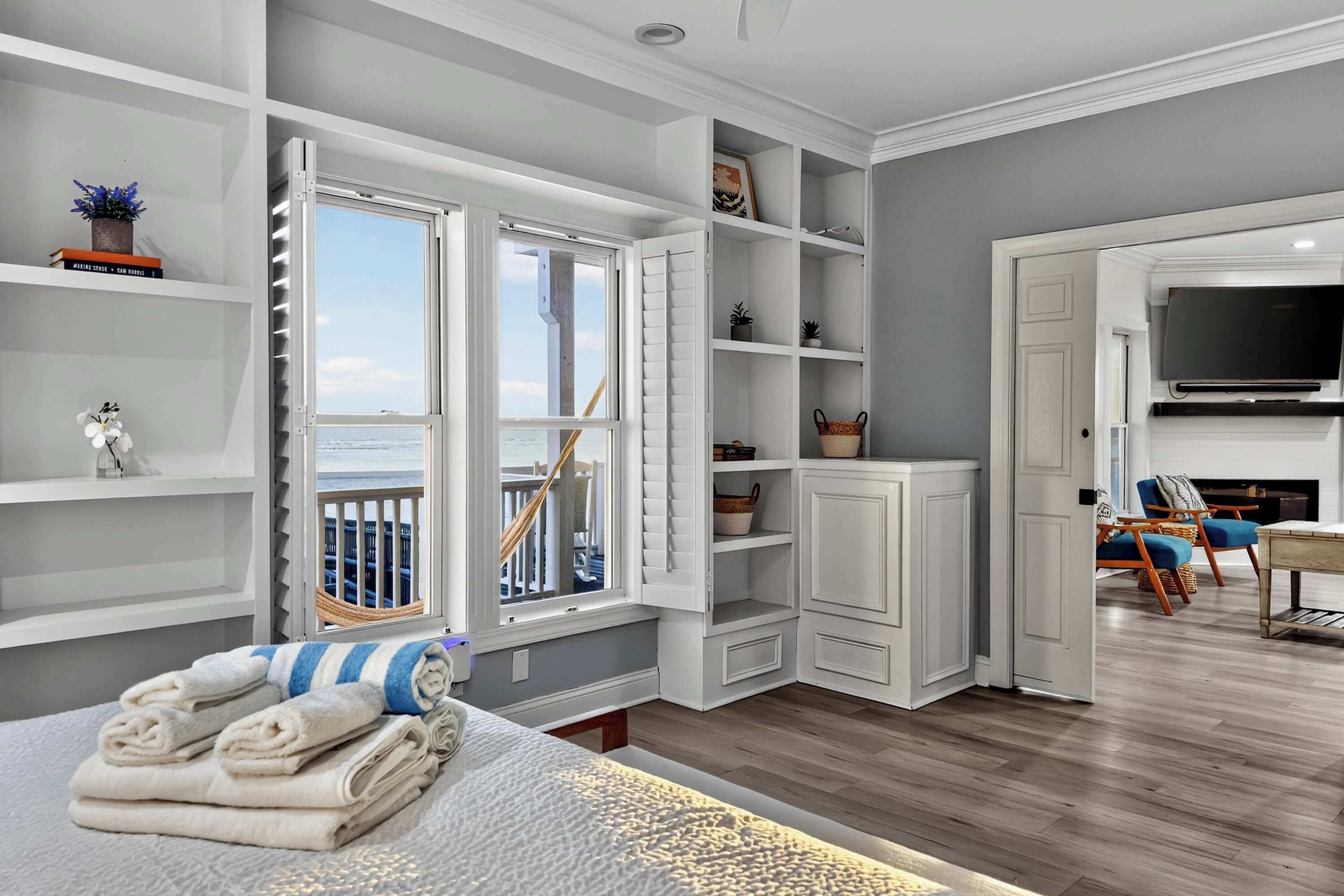 6 bedrooms, WiFi, bed sheets