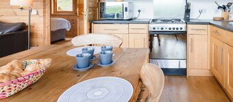 2 bedroom accommodation in Linlithgow, near Edinburgh