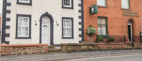 Cottage | Front of property