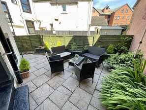 Cottage | Terrace/patio - The Oaks Cottage (Penrith)