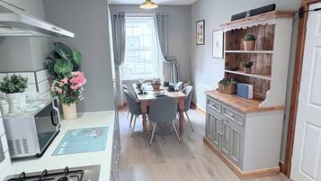 Cottage | Interior