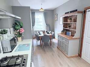 Cottage | Interior - The Oaks Cottage (Penrith)