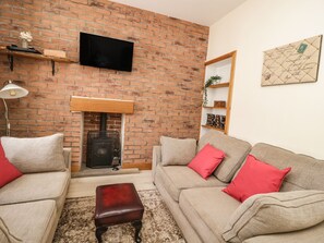 Cottage | Living room - The Oaks Cottage (Penrith)