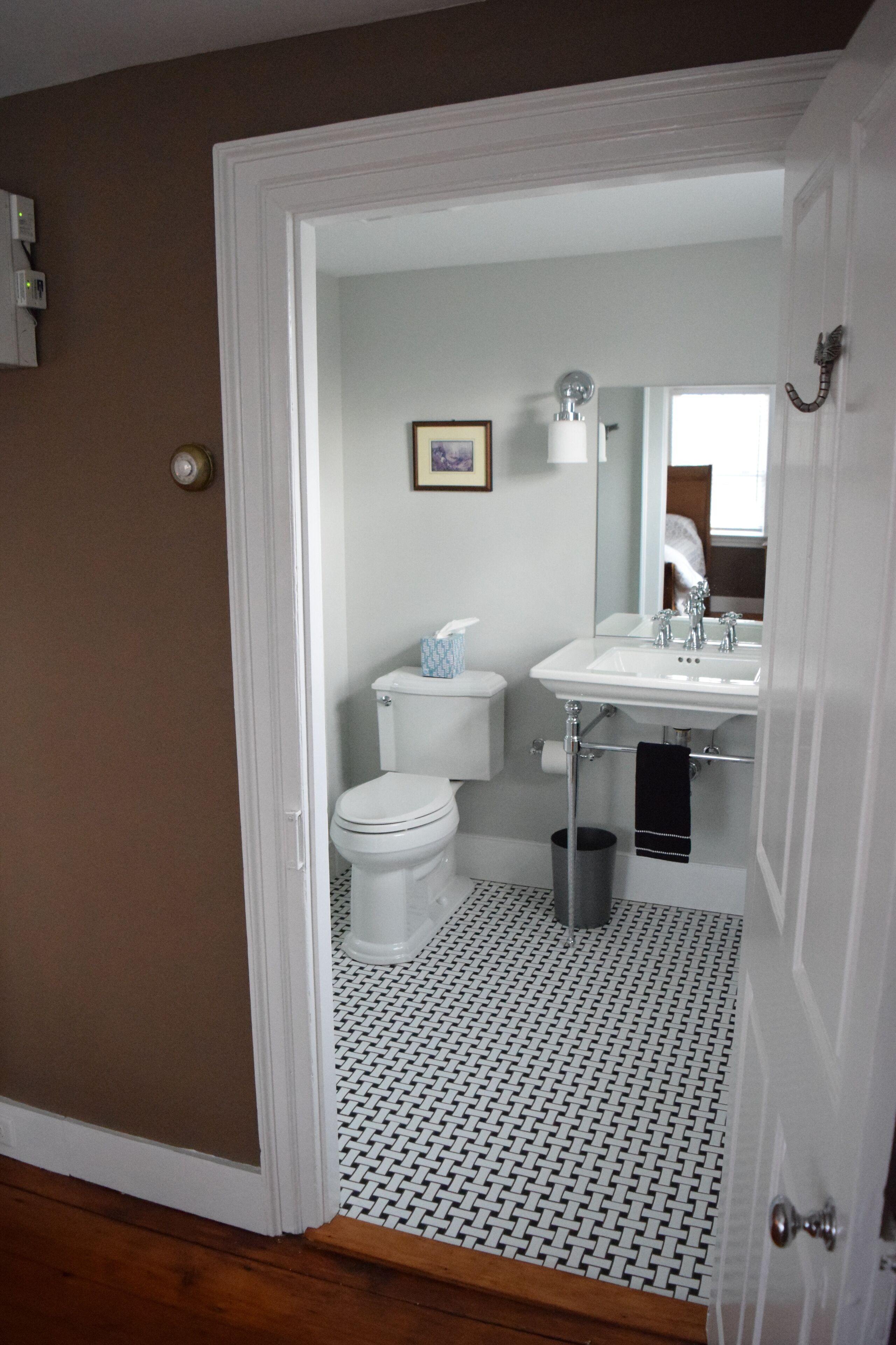 Private Room at Dragonfly Inn