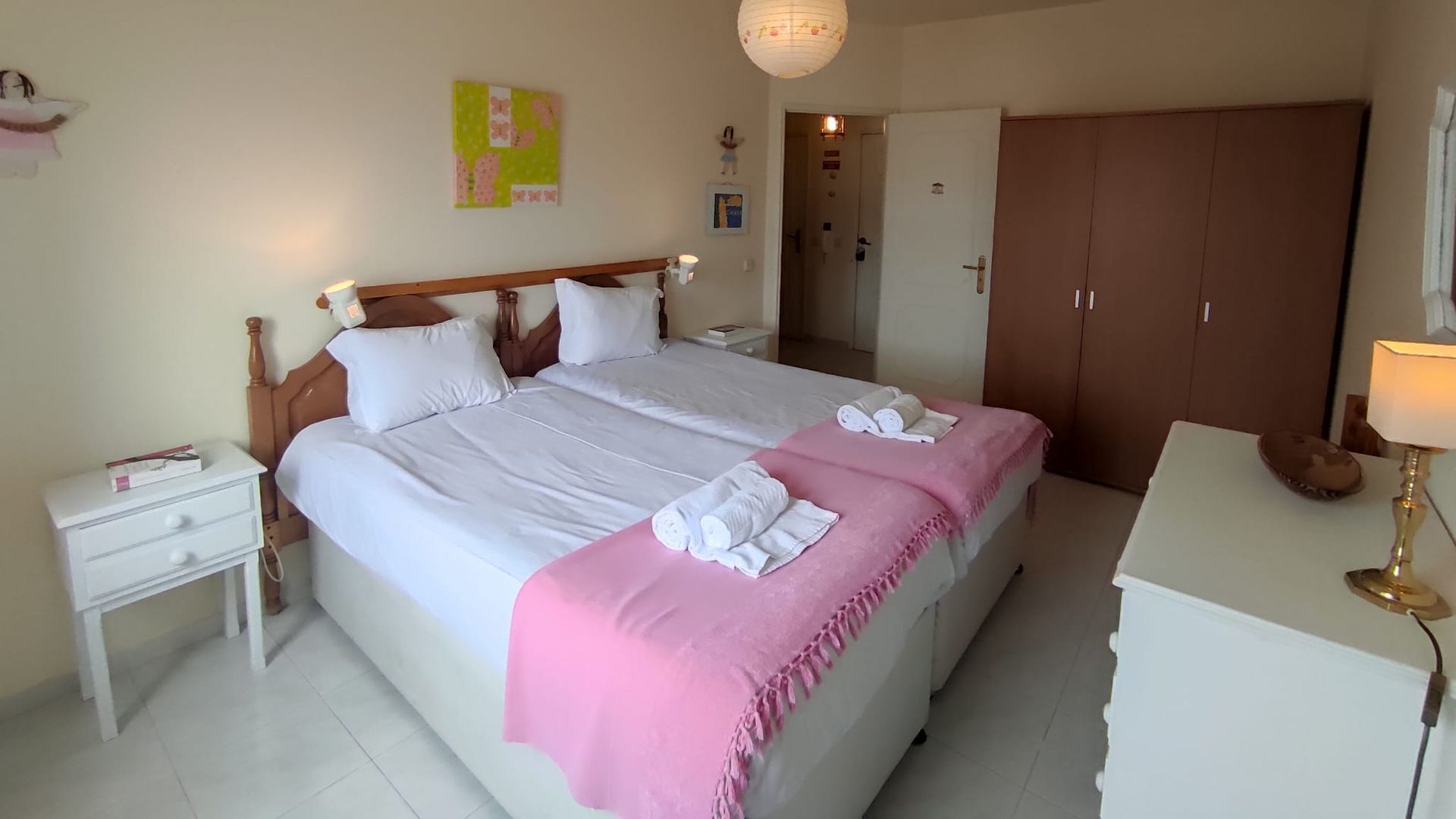 2BR Flat w/ AC in Portimão by LovelyStay