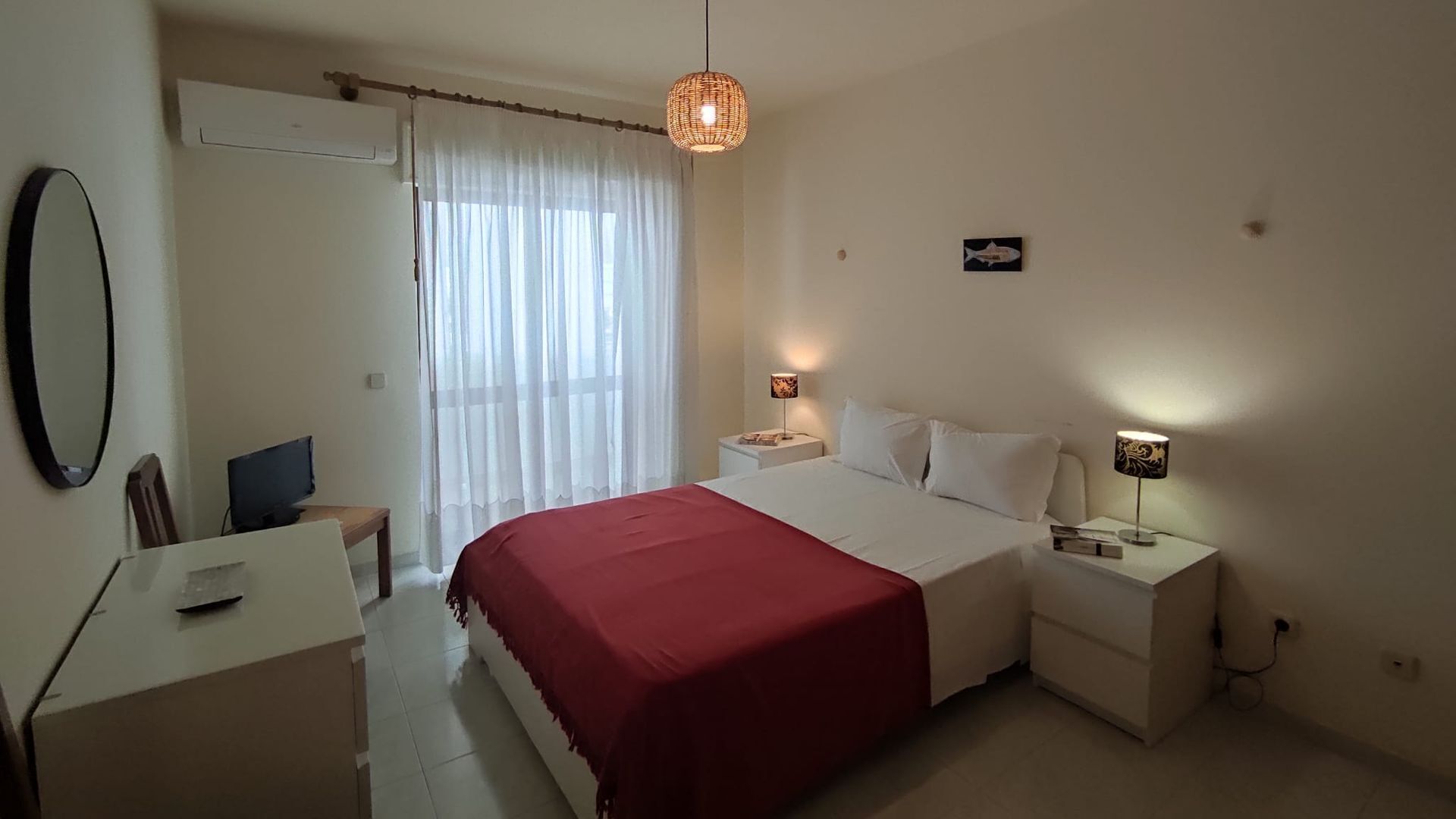 2BR Flat w/ AC in Portimão by LovelyStay