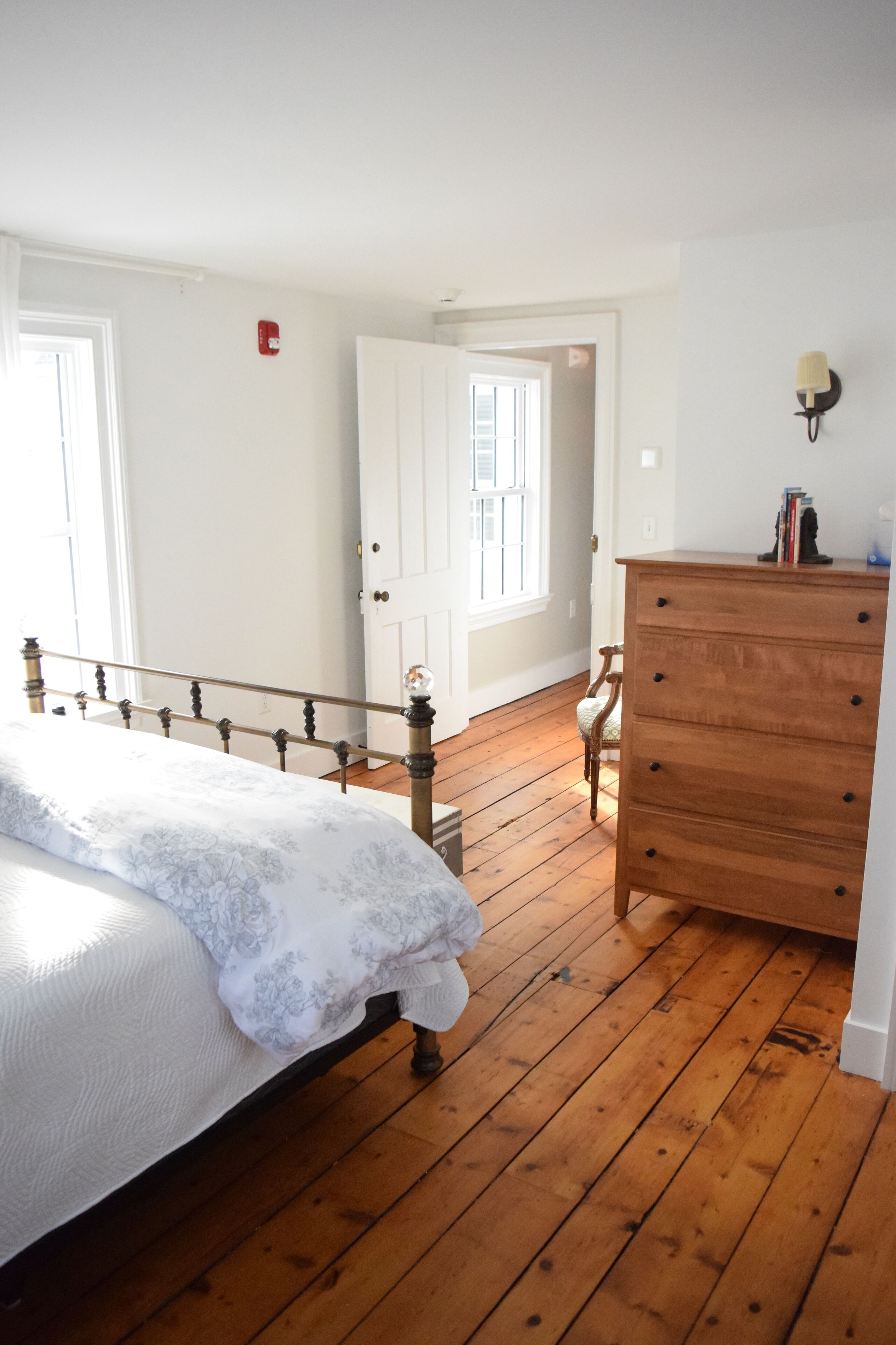 Private Room at Dragonfly Inn