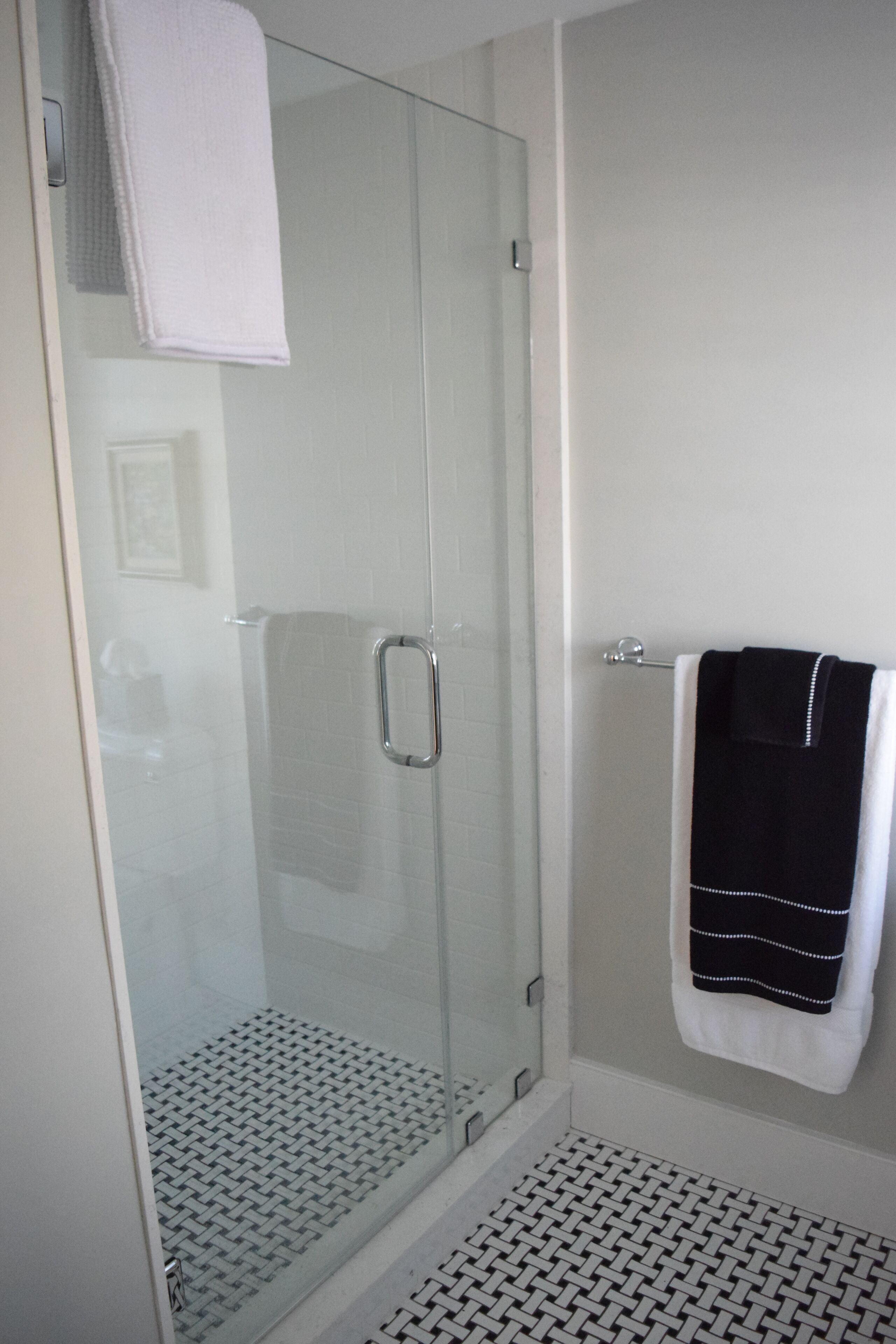 Private Room at Dragonfly Inn