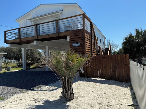 Family Fun only steps away from Saint Joe Beach! Gulf Views!! Swim Spa 15ftx7ft!