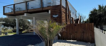 Family Fun only steps away from Saint Joe Beach! Gulf Views!! Swim Spa 15ftx7ft!