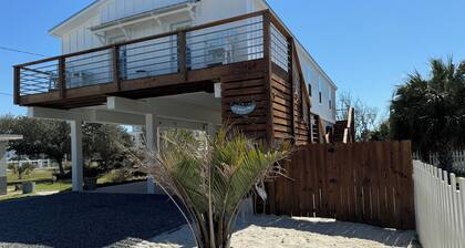 Family Fun only steps away from Saint Joe Beach! Gulf Views!! Swim Spa 15ftx7ft!