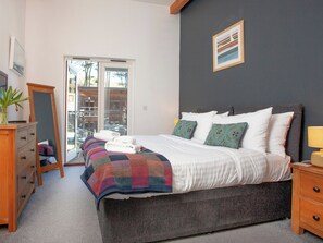 3 chambres, Wi-Fi gratuit, draps fournis