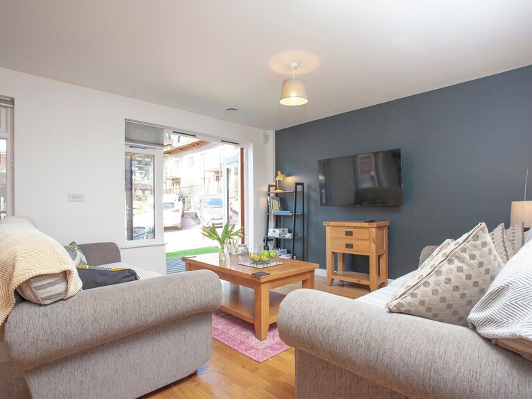 3 Bedroom Accommodation In Porthtowan - Portreath