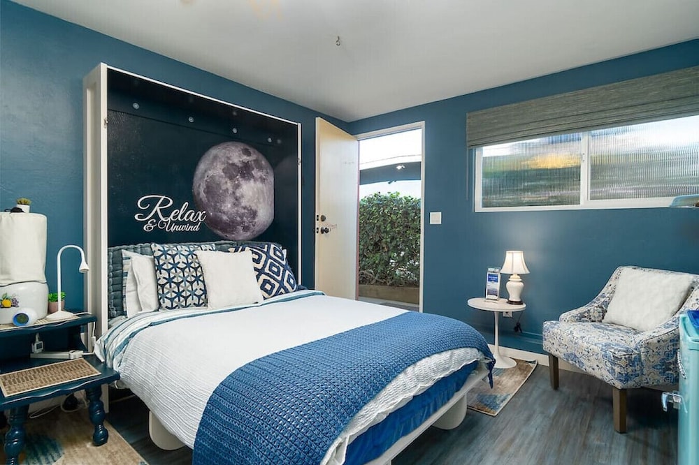 Sea Cave Retreat | Downtown Morro Bay | Privacy+