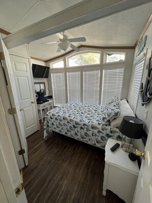 4 bedrooms