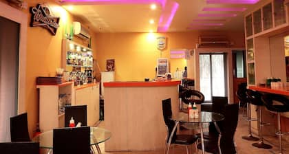 OYO 4402 Rossa Hospitality