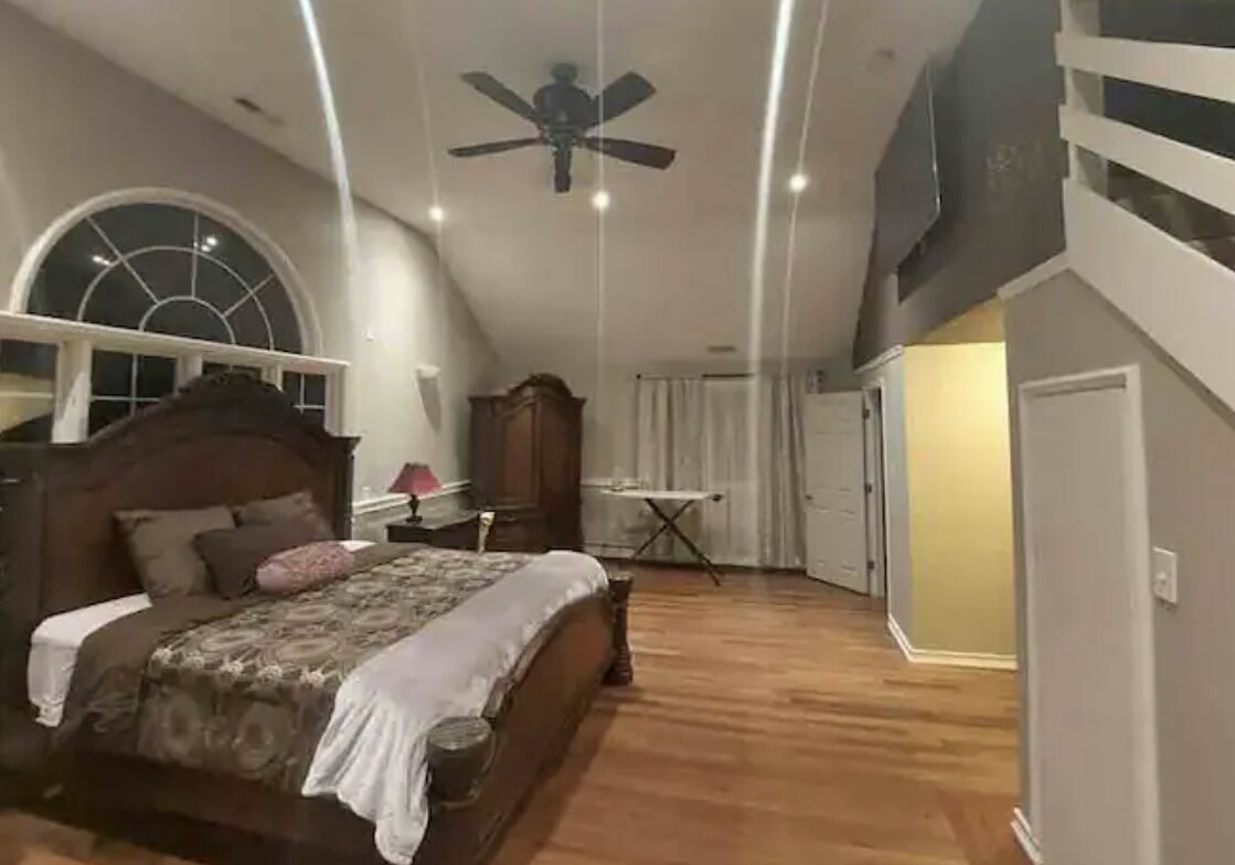 Private cozy home in tranquil location Norristown PA