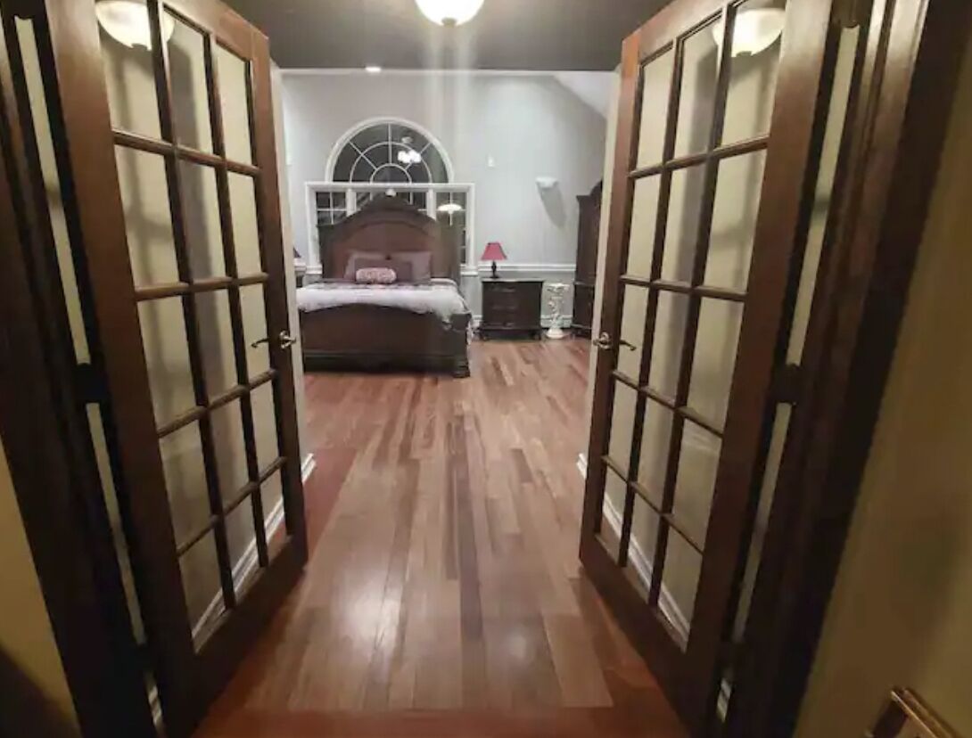 Private cozy home in tranquil location Norristown PA