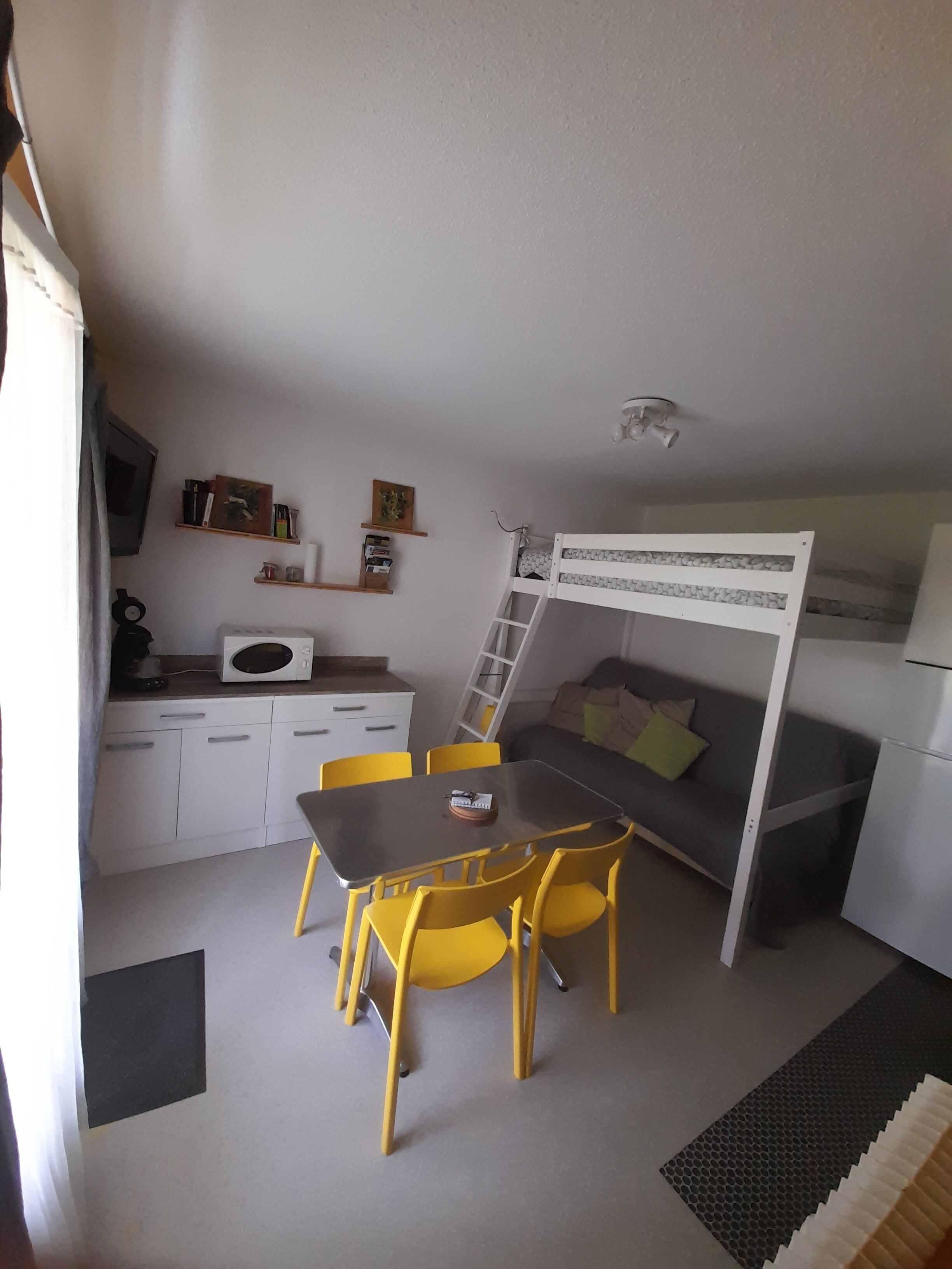 Fully equipped studio at the foot of the slopes and hiking trails