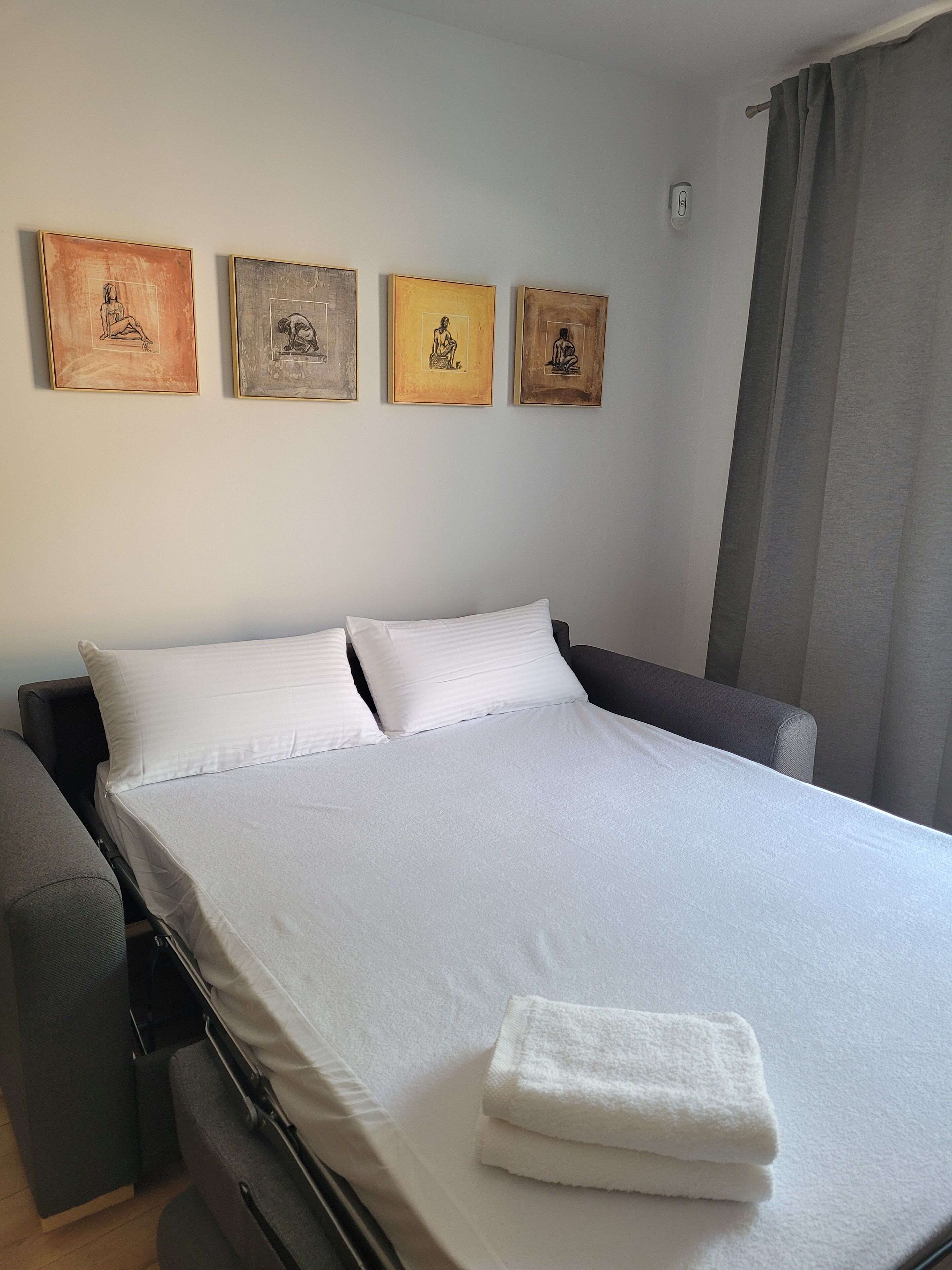 New SOMTRESAPARTAMENT