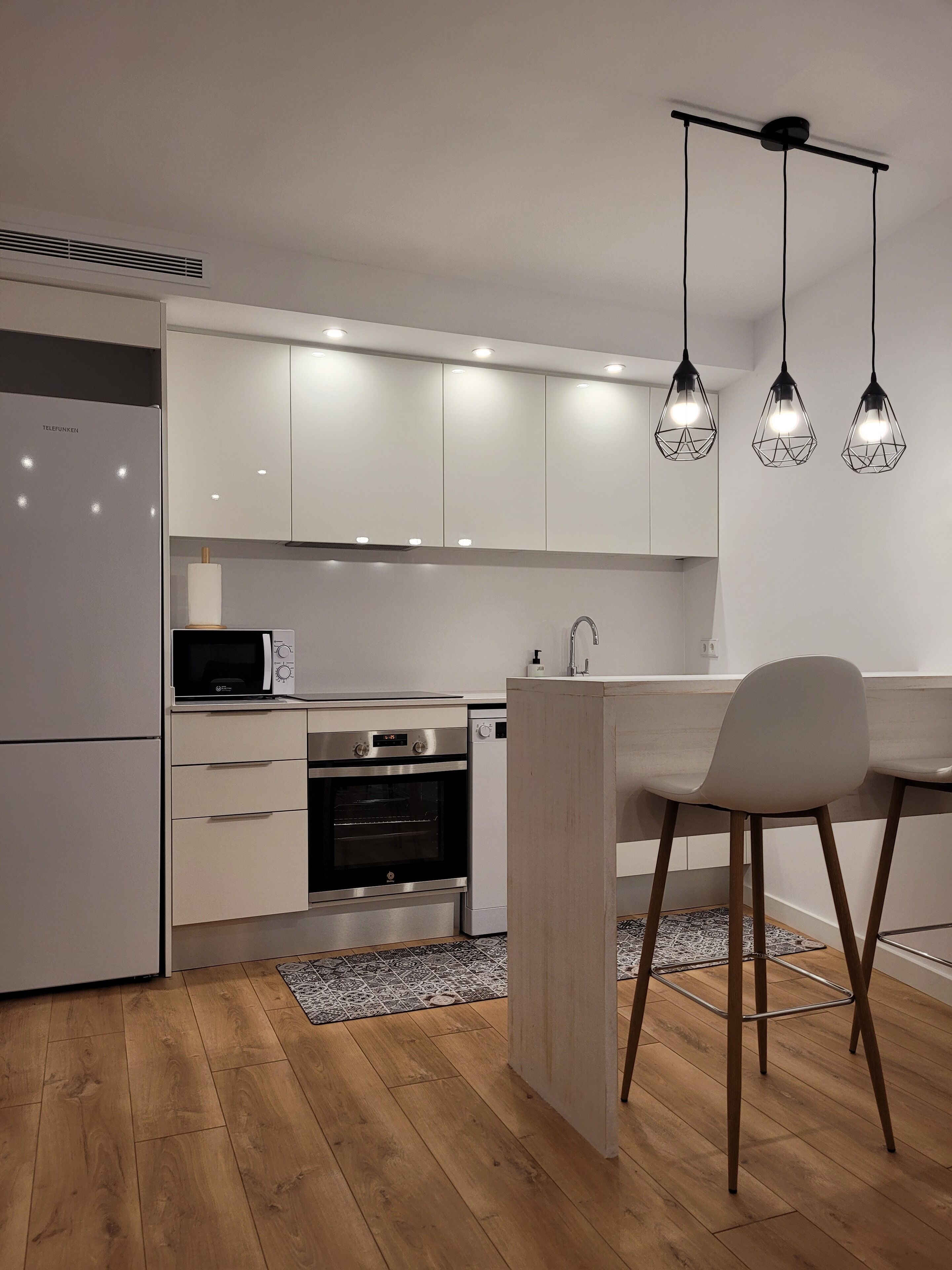 New SOMTRESAPARTAMENT