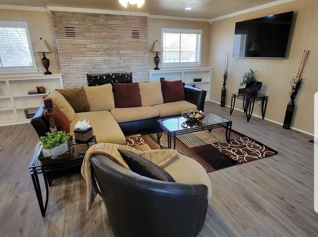 Heart of Adventure District*Mins to Remington*USA Softball Complex*Zoo