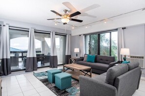 Televisión y reproductor de DVD 