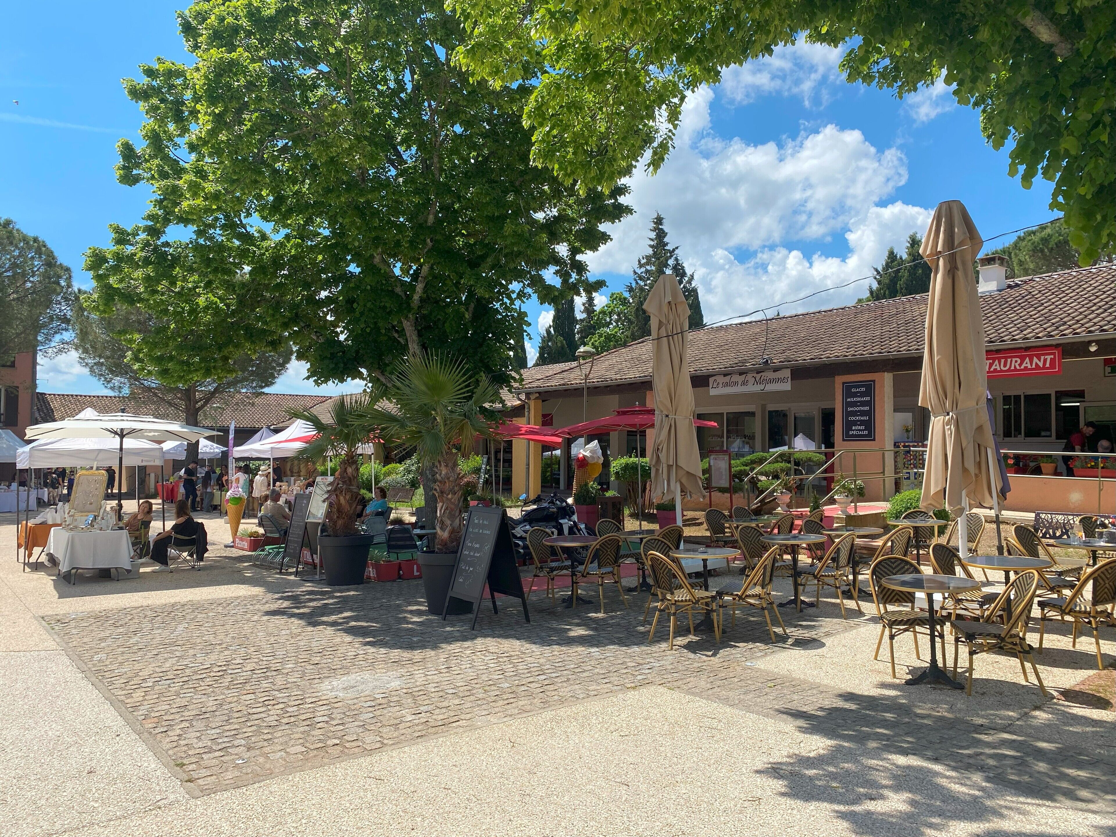 Restauration en plein air