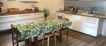 Bed and breakfast with shared kitchen and living room
